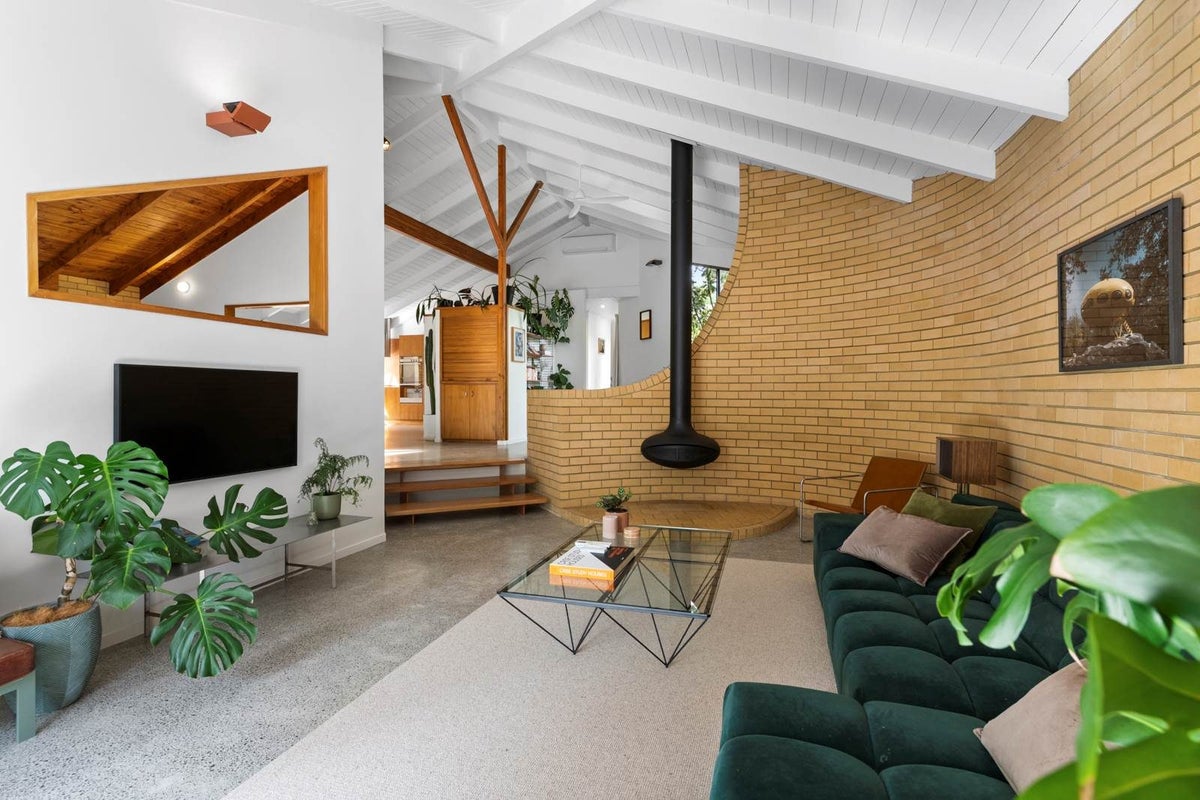 7 Happeace LANE, Titirangi, Titirangi - Carousel 1