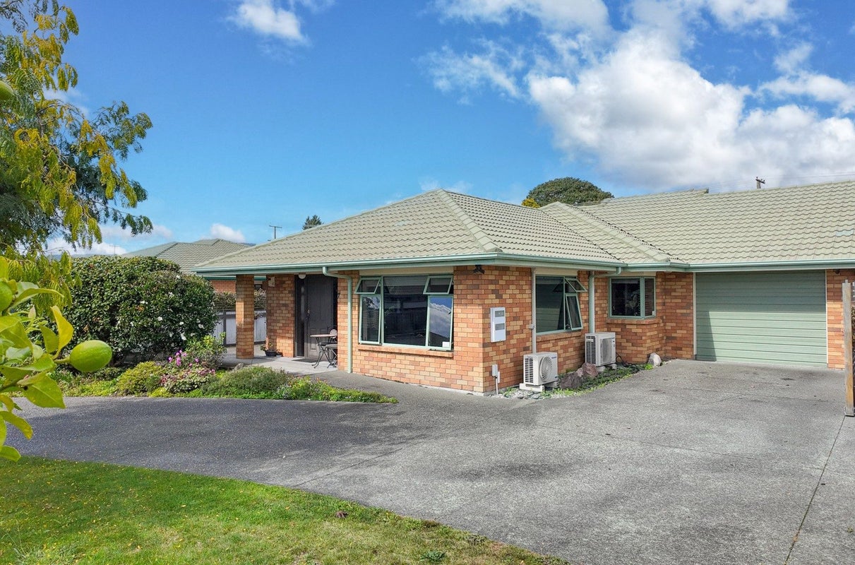 7 Elmbridge Place, Owhata, Rotorua - Carousel 1