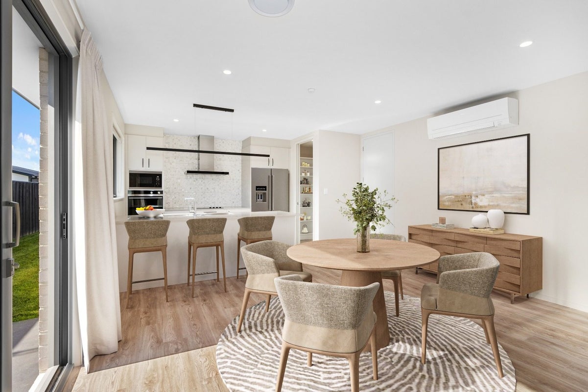 12 Weaver Street, Woodend, Woodend - Carousel 2