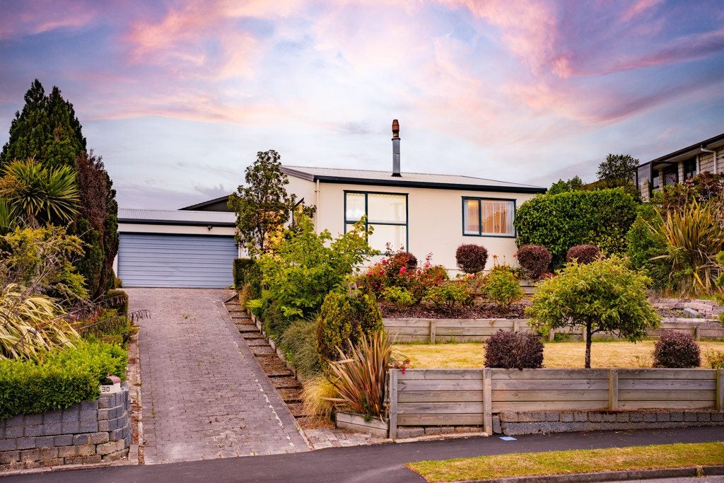 30 Cook Street, Oceanview, Timaru - Carousel 2