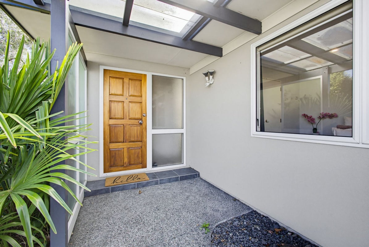 15 Legorne Lane, Havelock North, Havelock North - Carousel 2