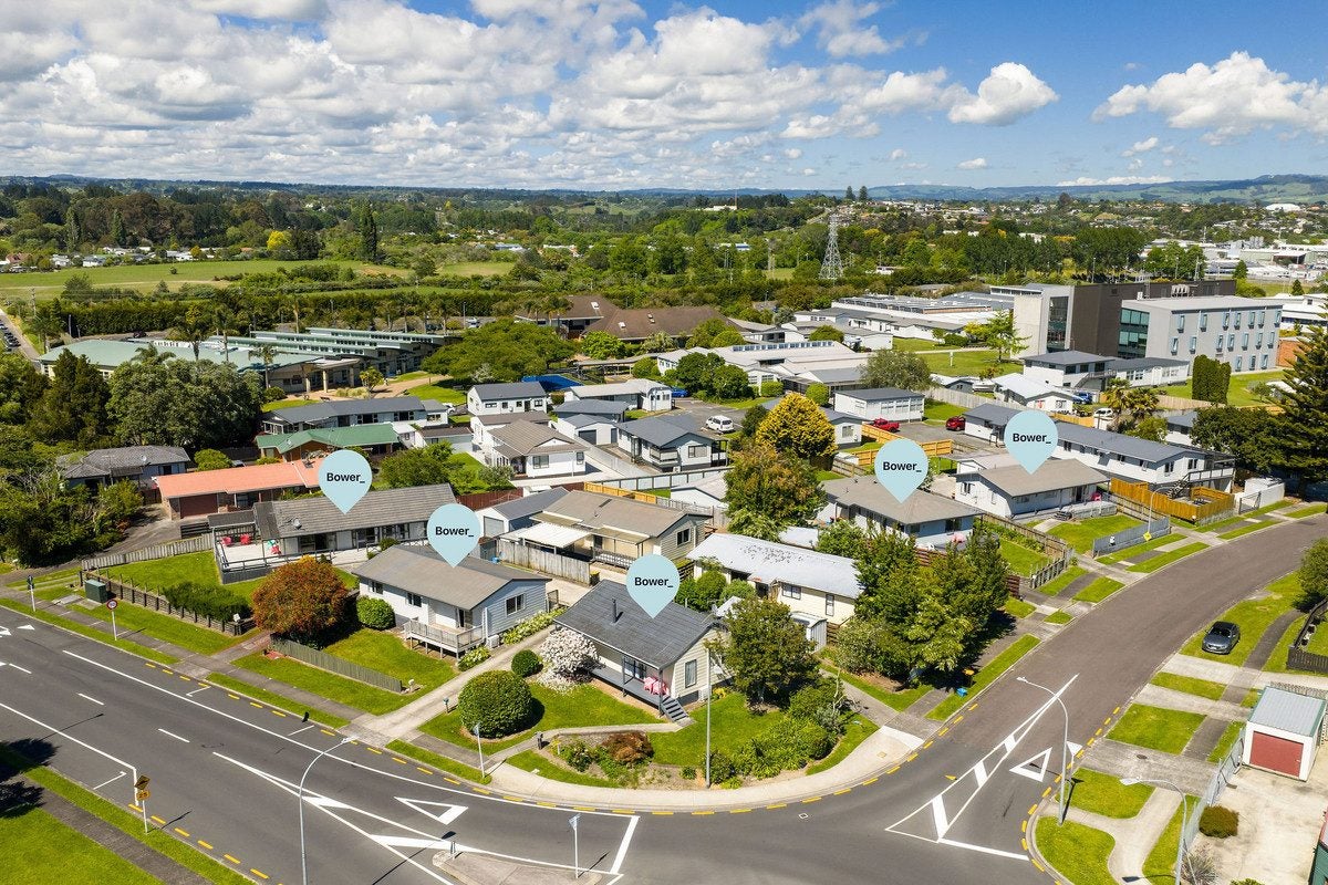 102A Windermere Drive, Poike, Tauranga - Carousel 2