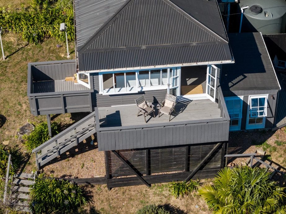 1 Gulf Place, Palm Beach, Waiheke Island - Carousel 2