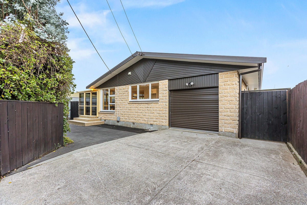 1/9 Ruru Road, Linwood, Christchurch - Carousel 2