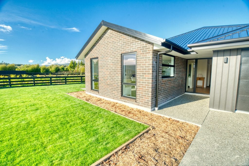 10 Hinau Crescent, Kaiata, Greymouth - Carousel 2