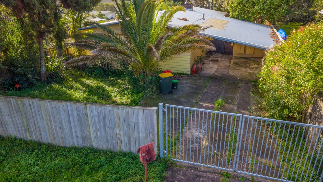 31 Taipari Road, Te Atatu Peninsula, Auckland - Carousel 20
