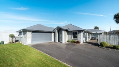4 Northwood Avenue, Waikiwi, Invercargill - Carousel 1