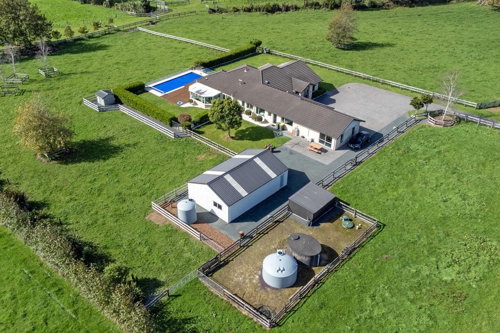 2163 Hunua Road, Papakura - Carousel 2