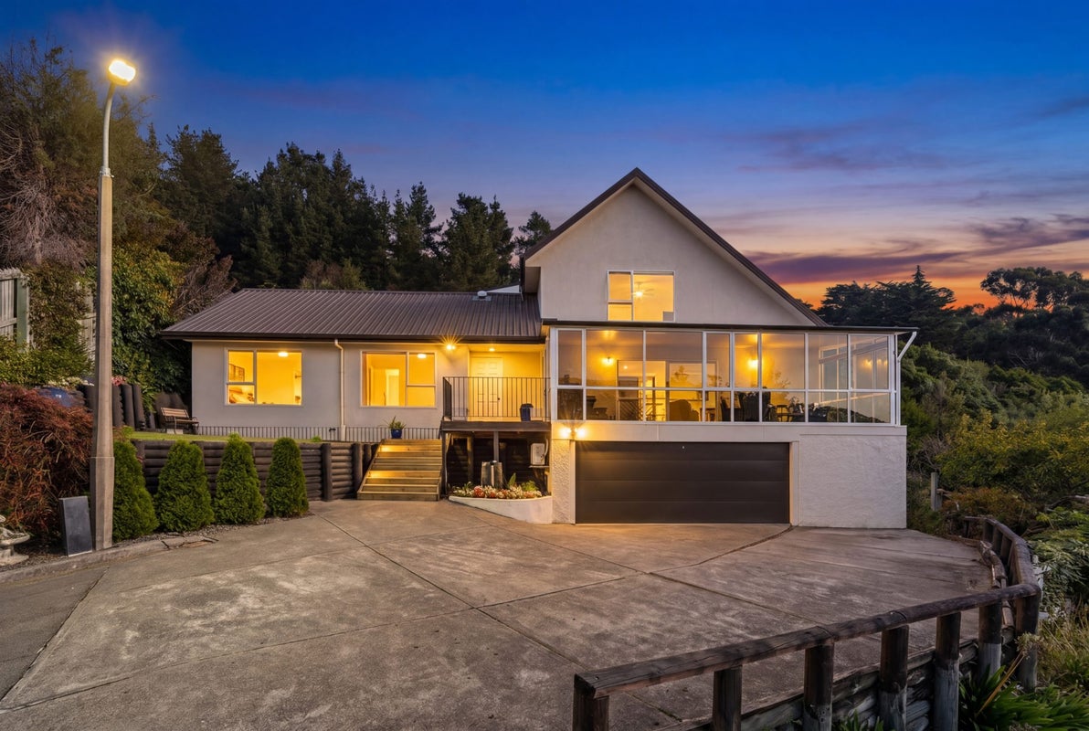 10 Flinders Road, Heathcote Valley, Christchurch - Carousel 2