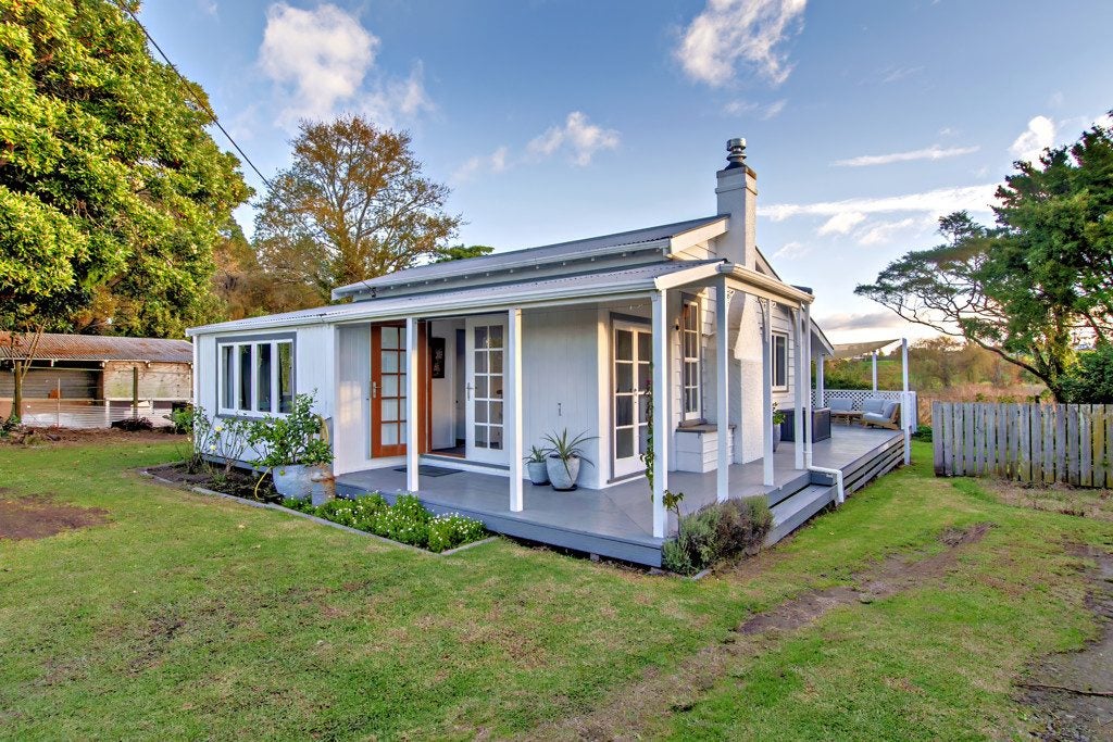18 Woodlands Road, Opotiki, Opotiki - Carousel 1