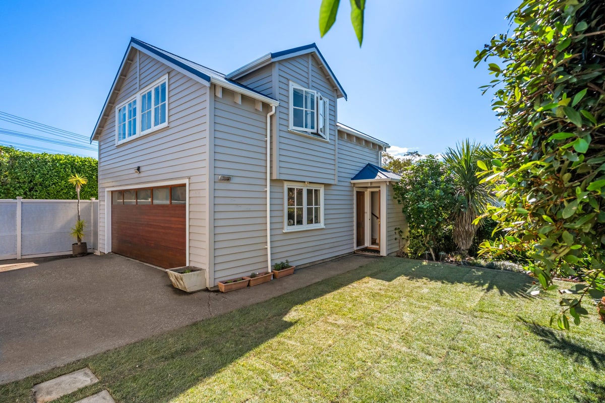 31 Allendale Road, Mount Albert, Auckland - Carousel 2