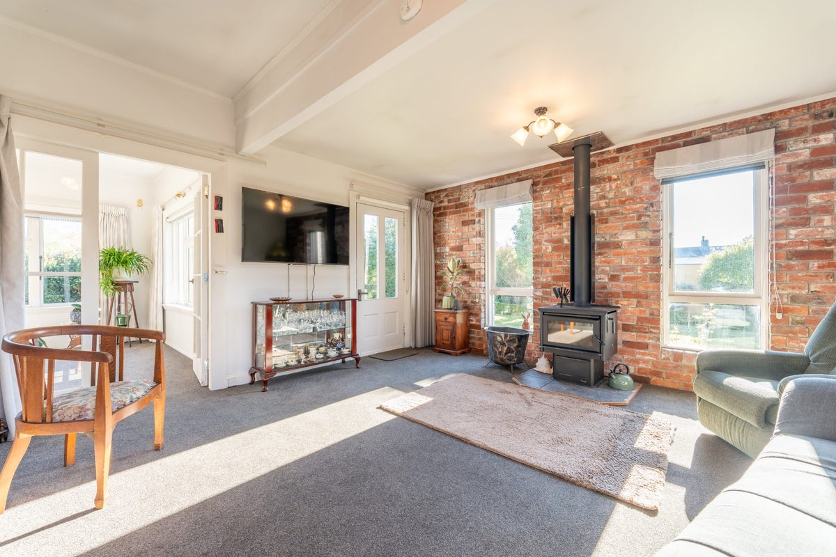 47 Cox Street, Geraldine, Geraldine - Carousel 1
