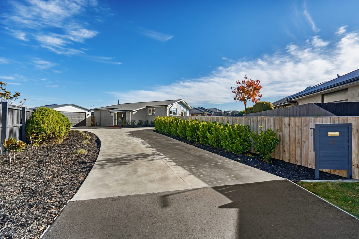 11 Full Moon Lane, Rolleston, Rolleston - Carousel 2