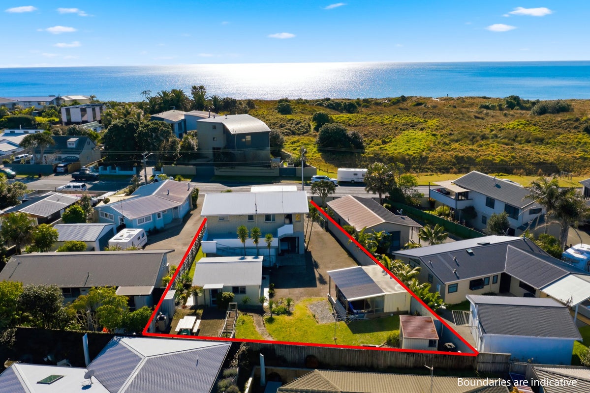 270A Papamoa Beach Road, Papamoa Beach, Papamoa - Carousel 1