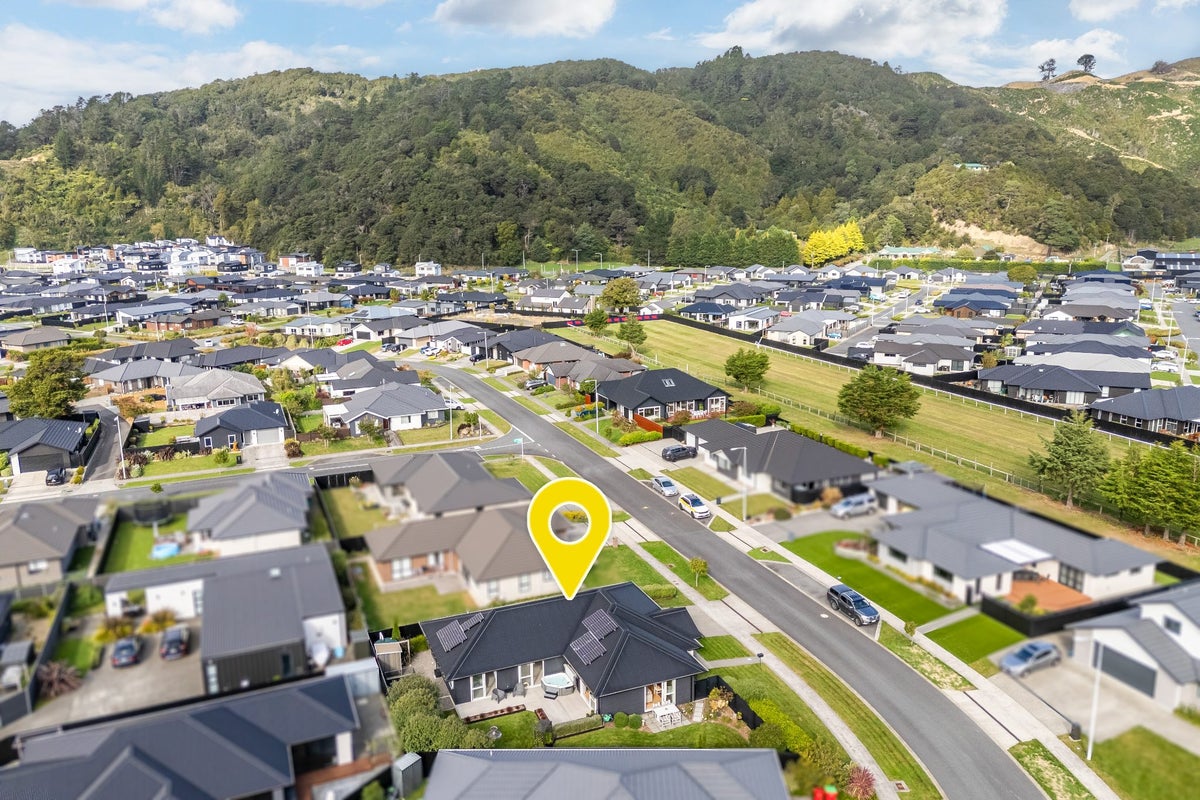 36 Buddle Road, Wallaceville, Upper Hutt - Carousel 26