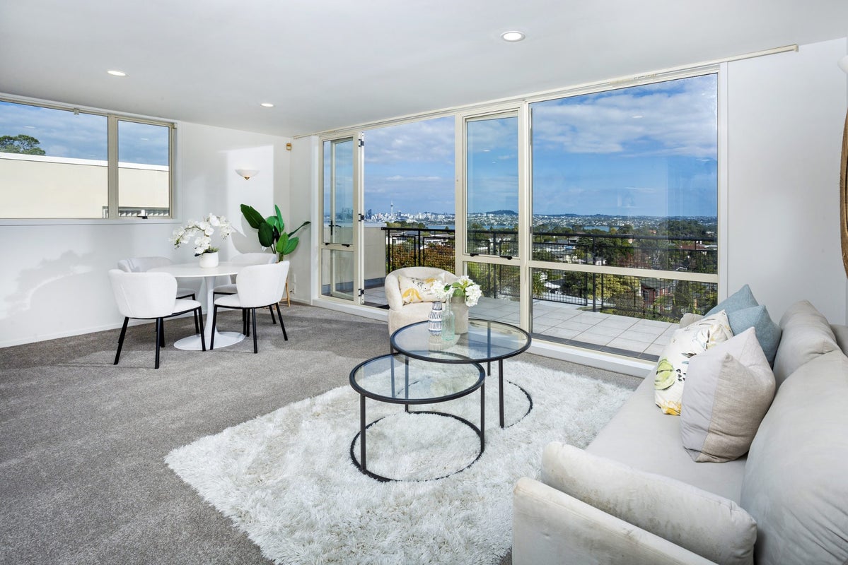 18/166 Mokoia Road, Chatswood, Auckland - Carousel 1