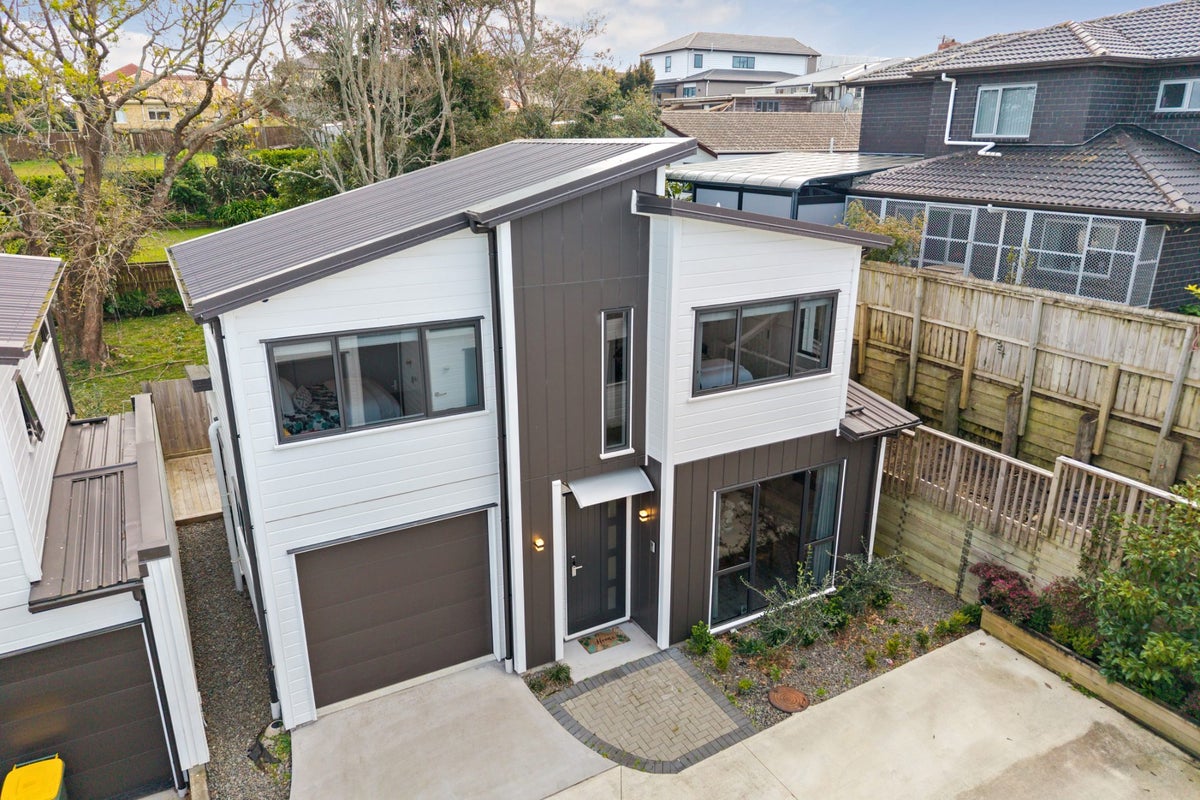 56D Cormack Street, Mount Roskill, Auckland - Carousel 2