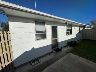 3/9 Lyttelton Crescent, Tamatea, Napier - Carousel 1