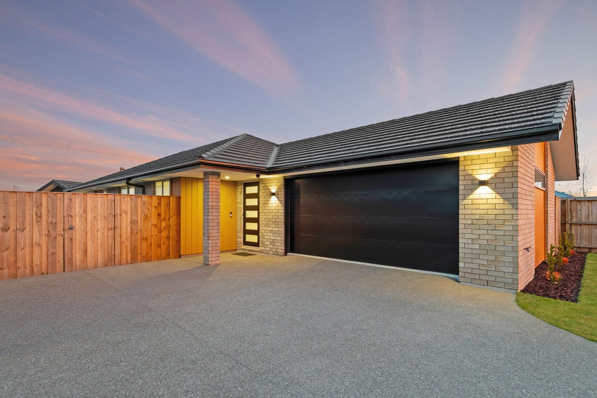 7 Pip Lane, Belfast, Christchurch - Carousel 19