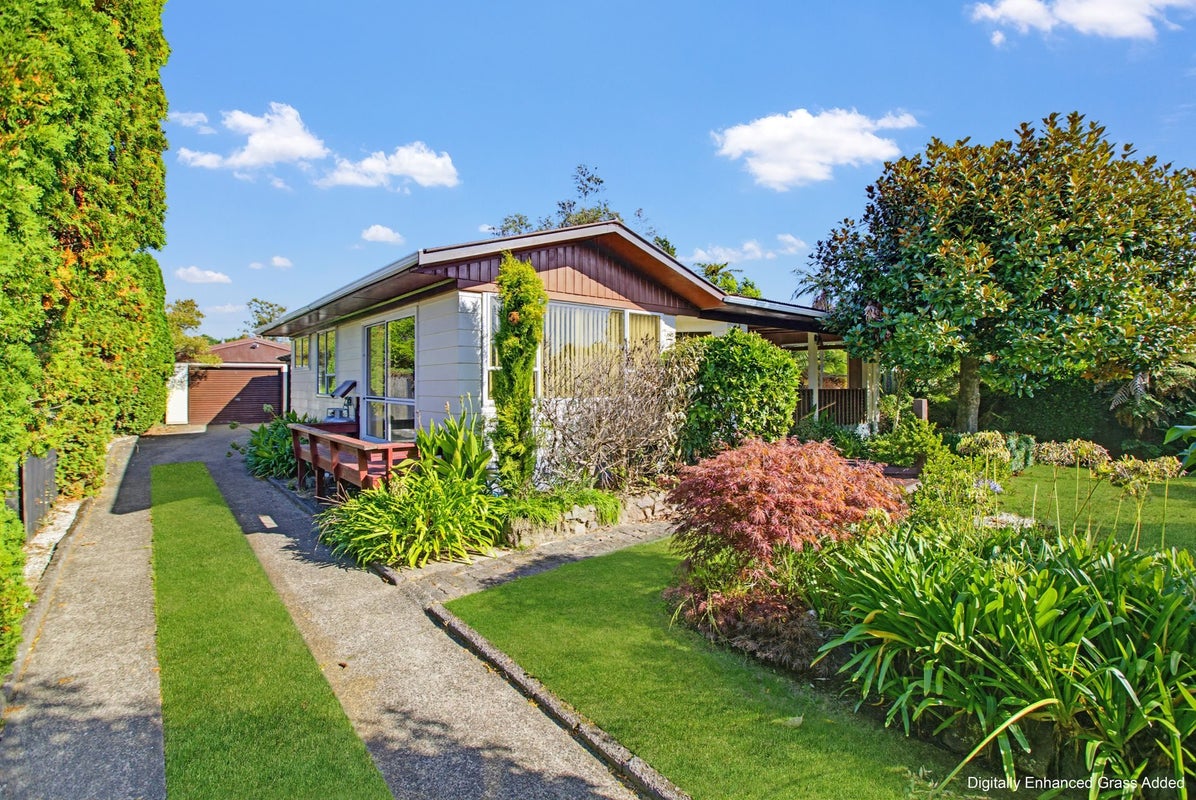 5 Rewarewa Street, Owhata, Rotorua - Carousel 1