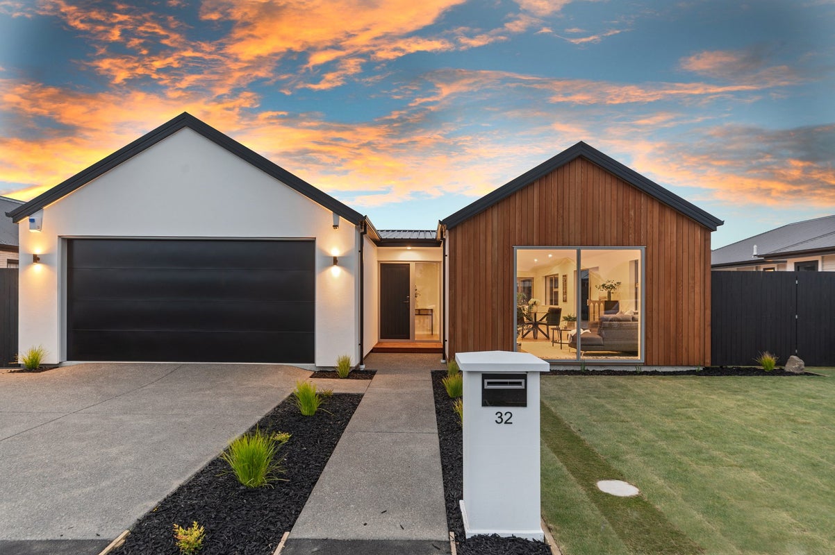32 Timara Crescent, Marshland, Christchurch - Carousel 1