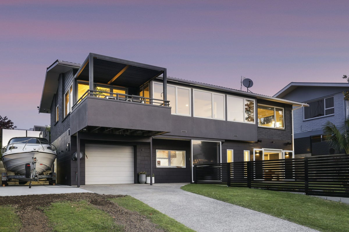 23 HAMURANA ROAD, Omokoroa, Western Bay Of Plenty - Carousel 1