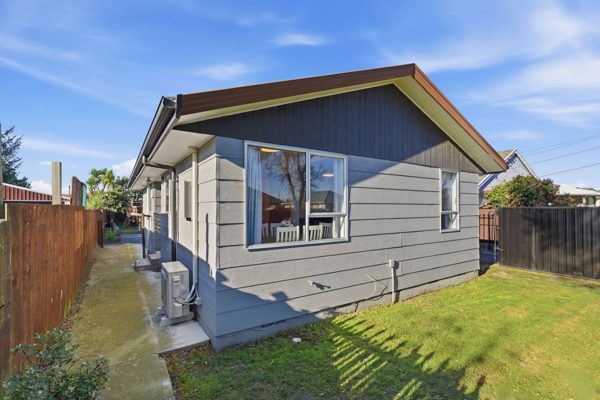 21 Carters Road, Aranui, Christchurch - Carousel 1