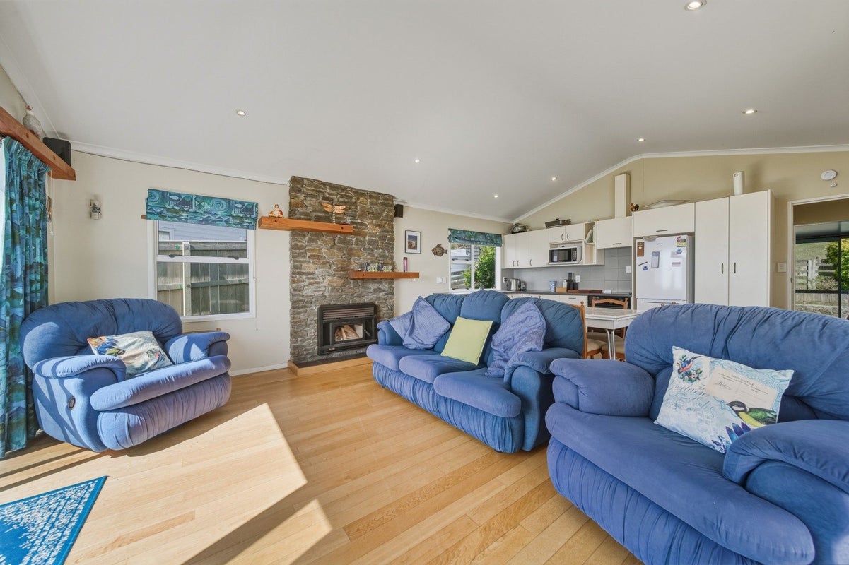 879 Mataikona Road, Mataikona, Tinui - Carousel 2