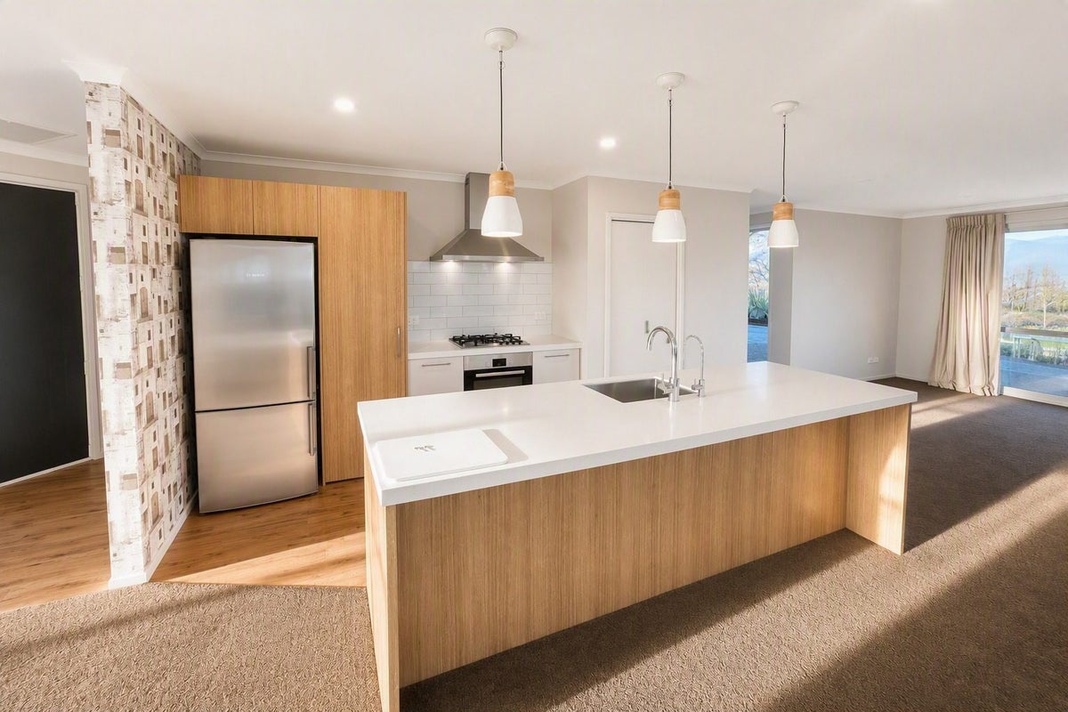 9 Marston RD, Wakatipu Basin - Carousel 2