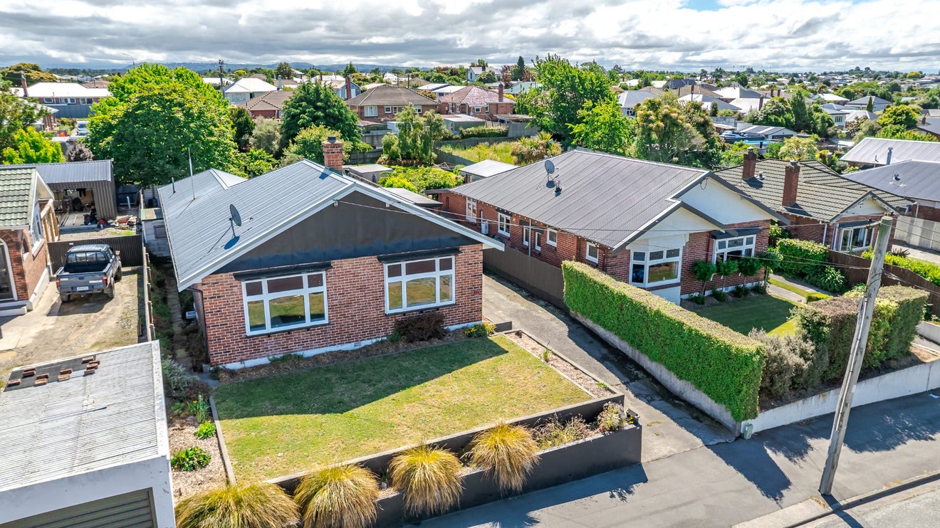 39 Bowker Street, Kensington, Timaru - Carousel 1