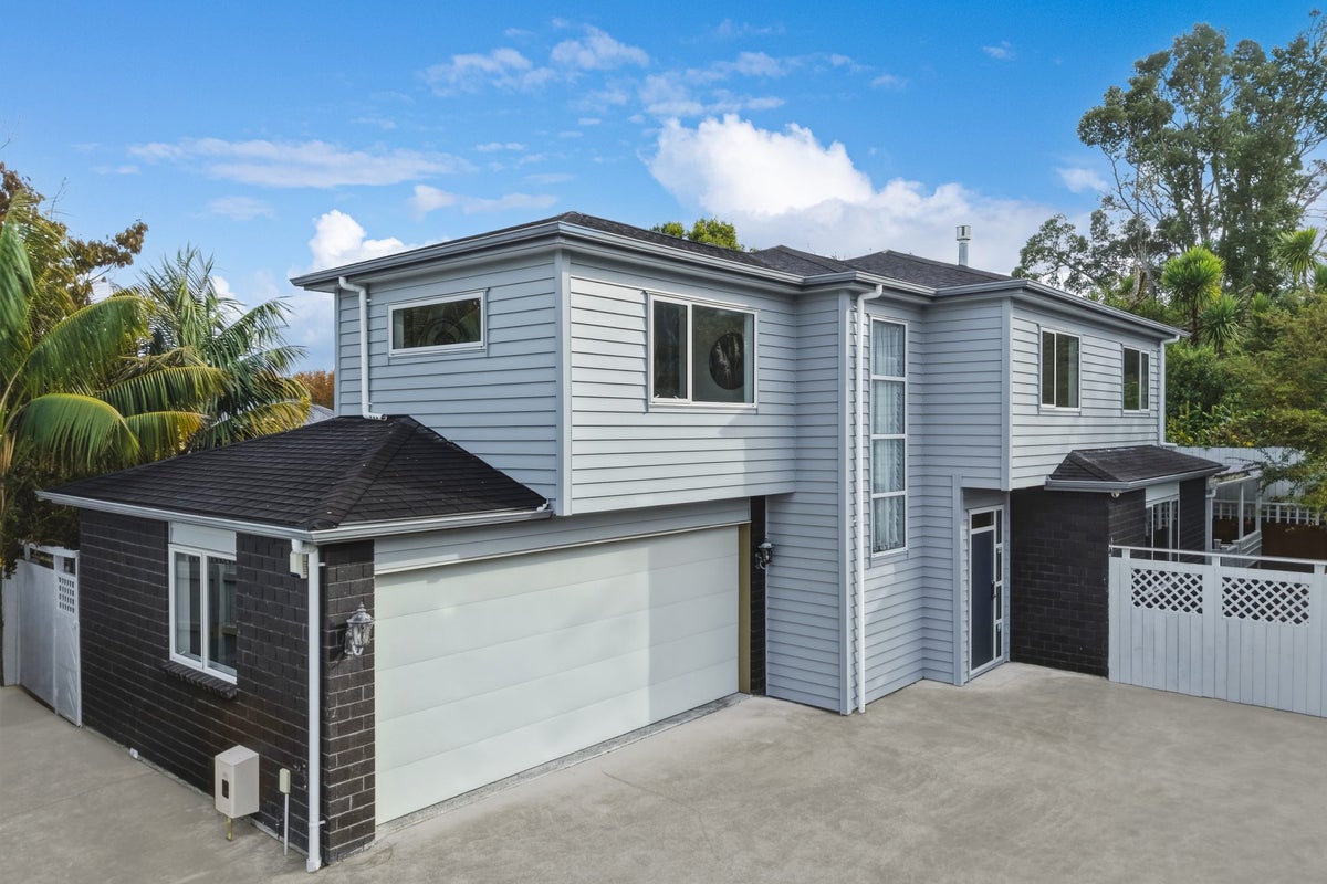 29A Peach Road, Glenfield, Auckland - Carousel 1