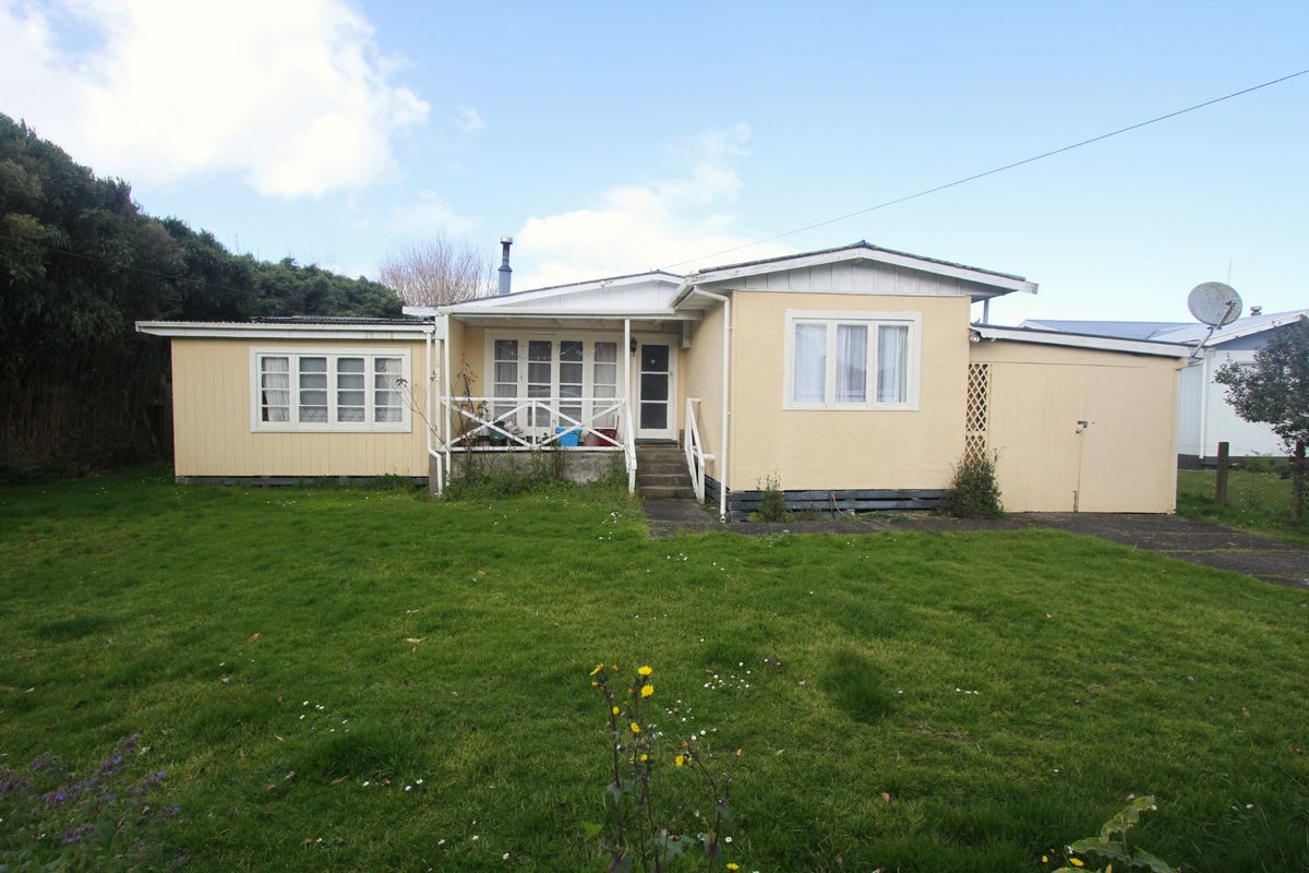 62 Valley Road, Hikurangi, Hikurangi - Carousel 1