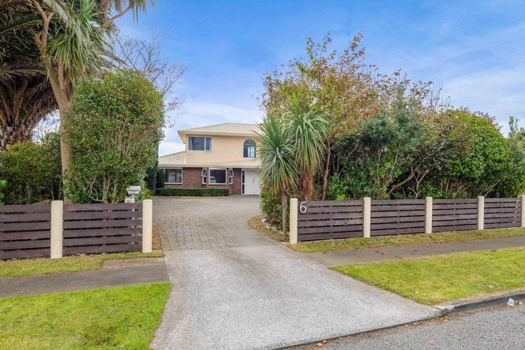 6 Fantham Street, Hawera - Carousel 35