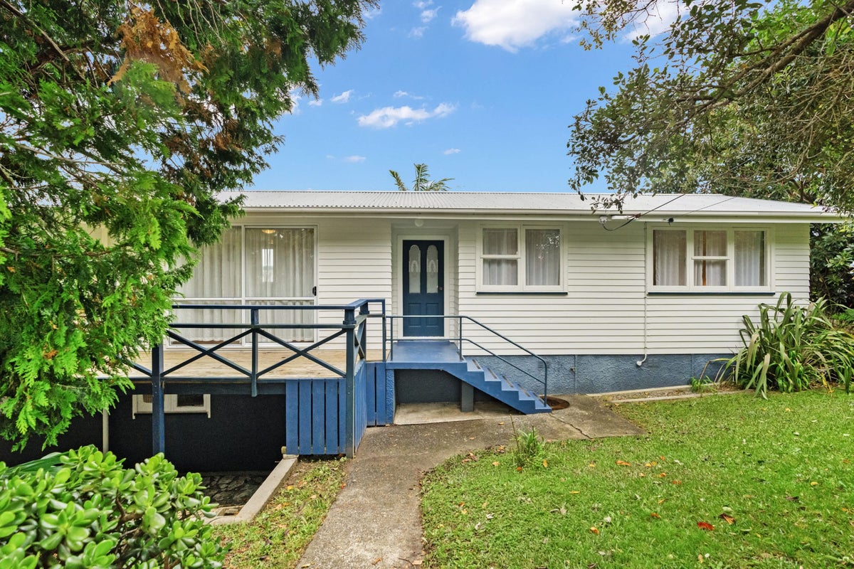 2 Nikau Place, Parahaki, Whangarei - Carousel 1