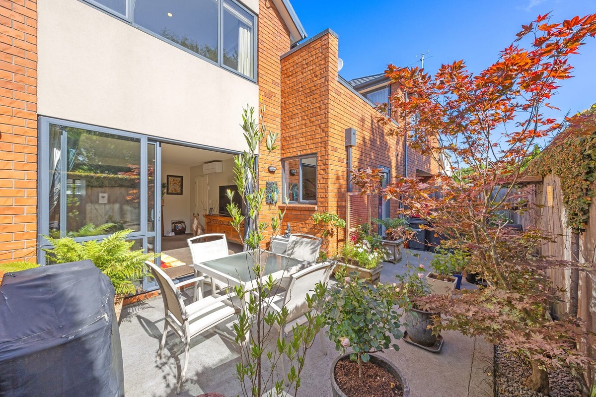 2/14 London Street, Richmond, Christchurch - Carousel 2