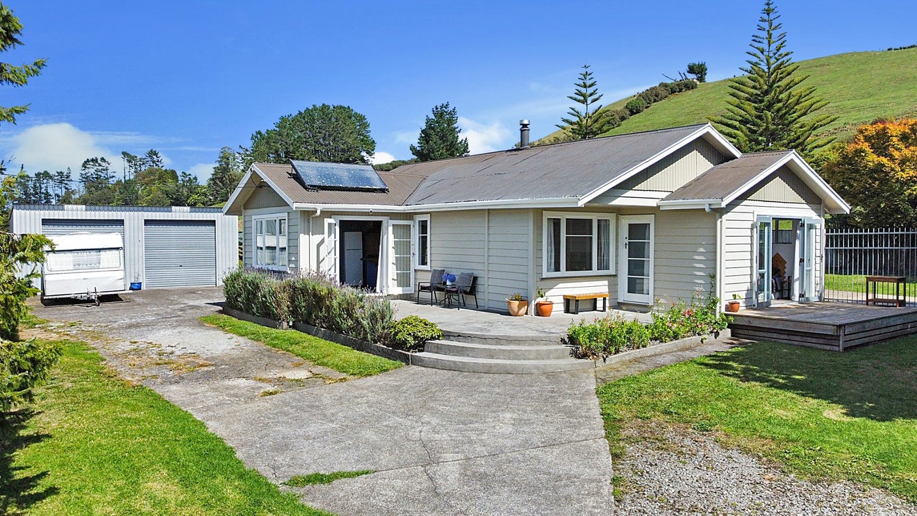 768 Mountain Road, Lepperton, Inglewood - Carousel 1