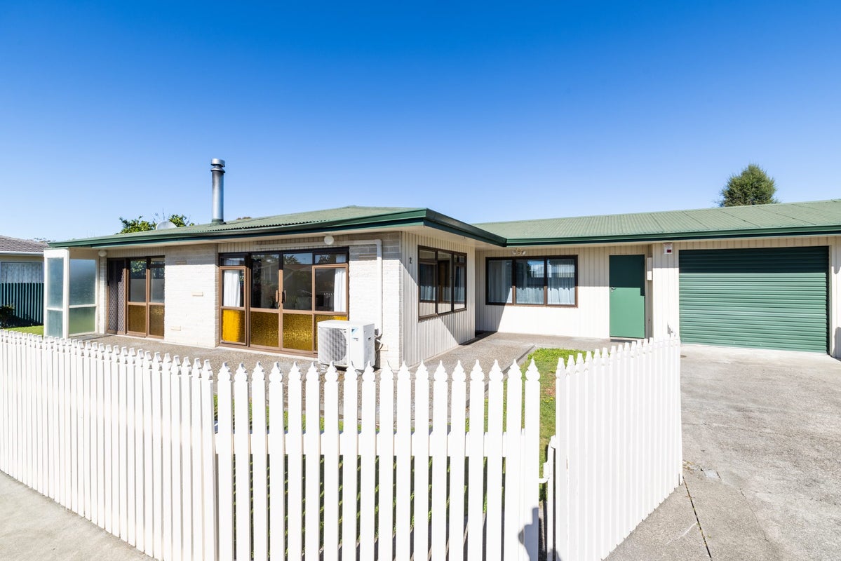 2/116 Stortford Street, Saint Leonards, Hastings - Carousel 1