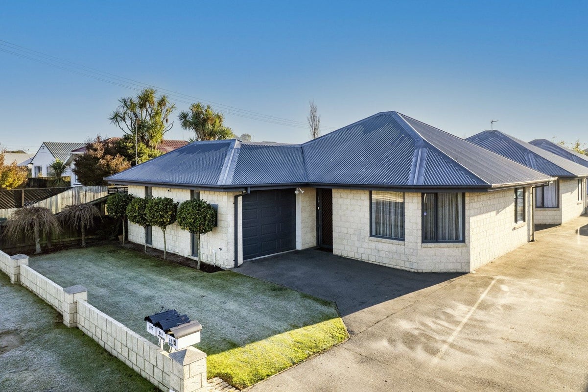26A Sawyers Arms Road, Northcote, Christchurch - Carousel 1