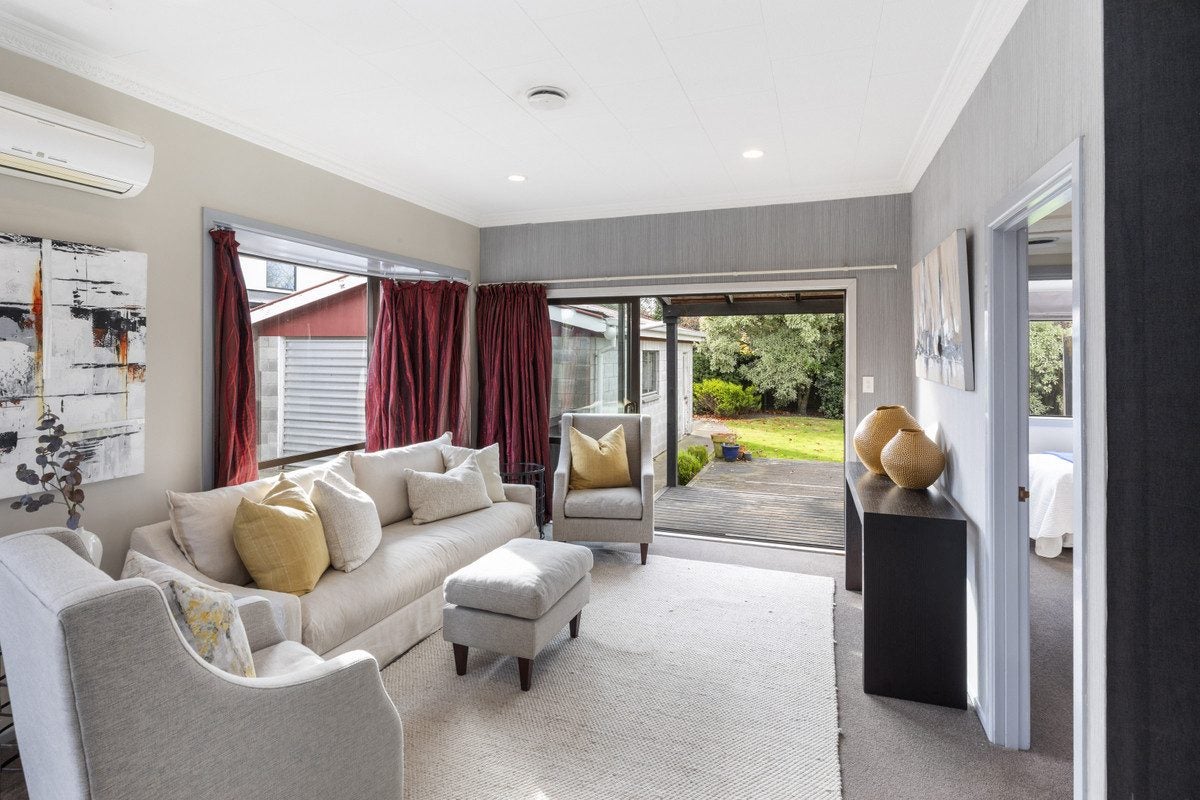 10 Gambia Street, Papanui, Christchurch - Carousel 2