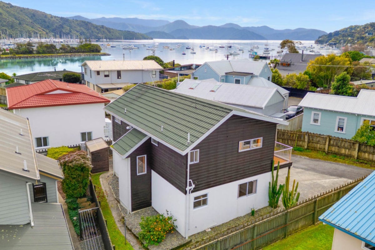 295I Waikawa Road, Waikawa, Picton - Carousel 2