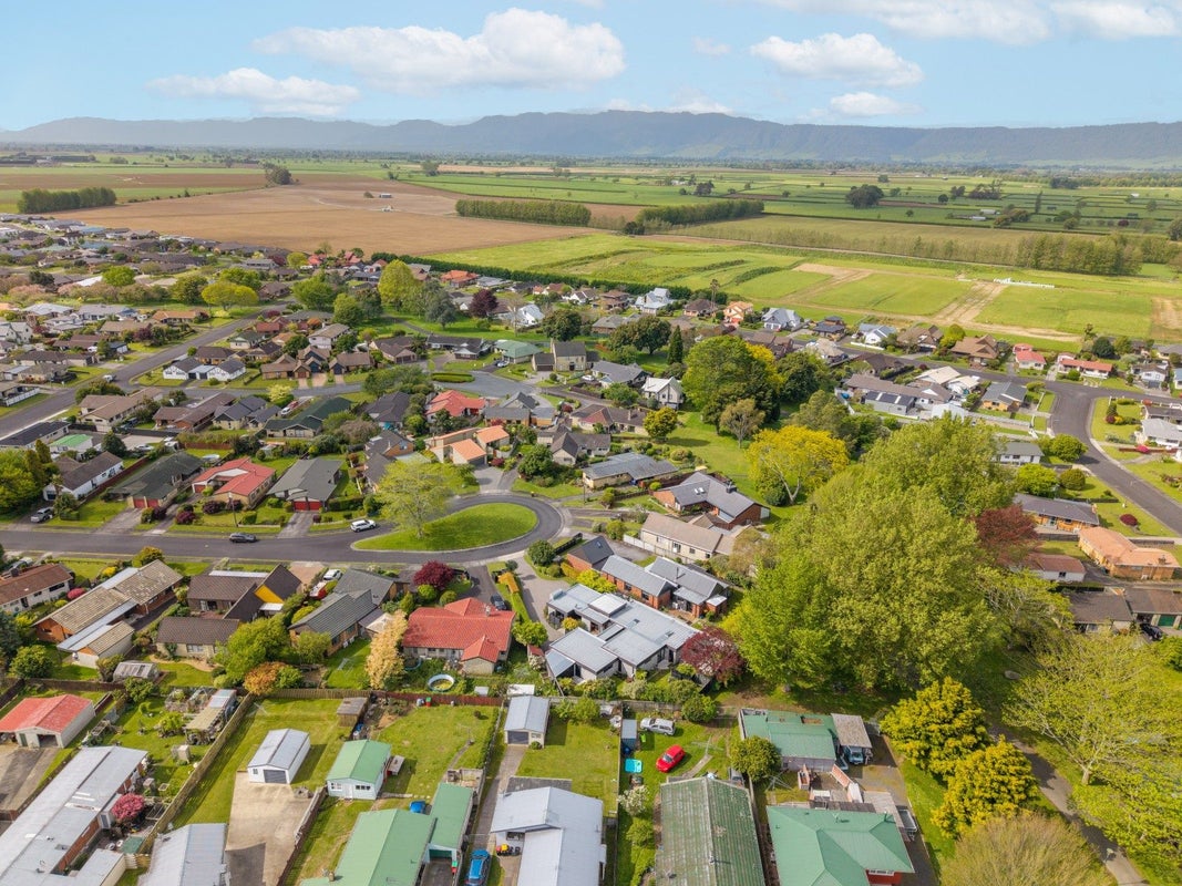 15 Kestrel Crescent, Matamata, Matamata - Carousel 26