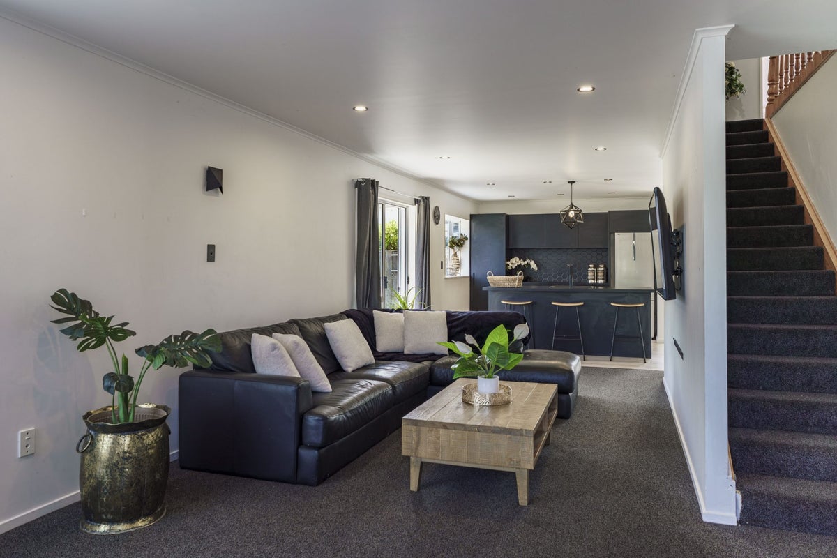93A Charles Street, Westshore, Napier - Carousel 2