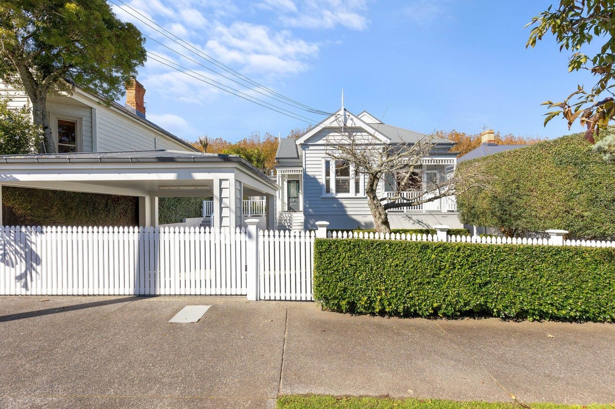 16 Wilton Street, Grey Lynn, Auckland - Carousel 2