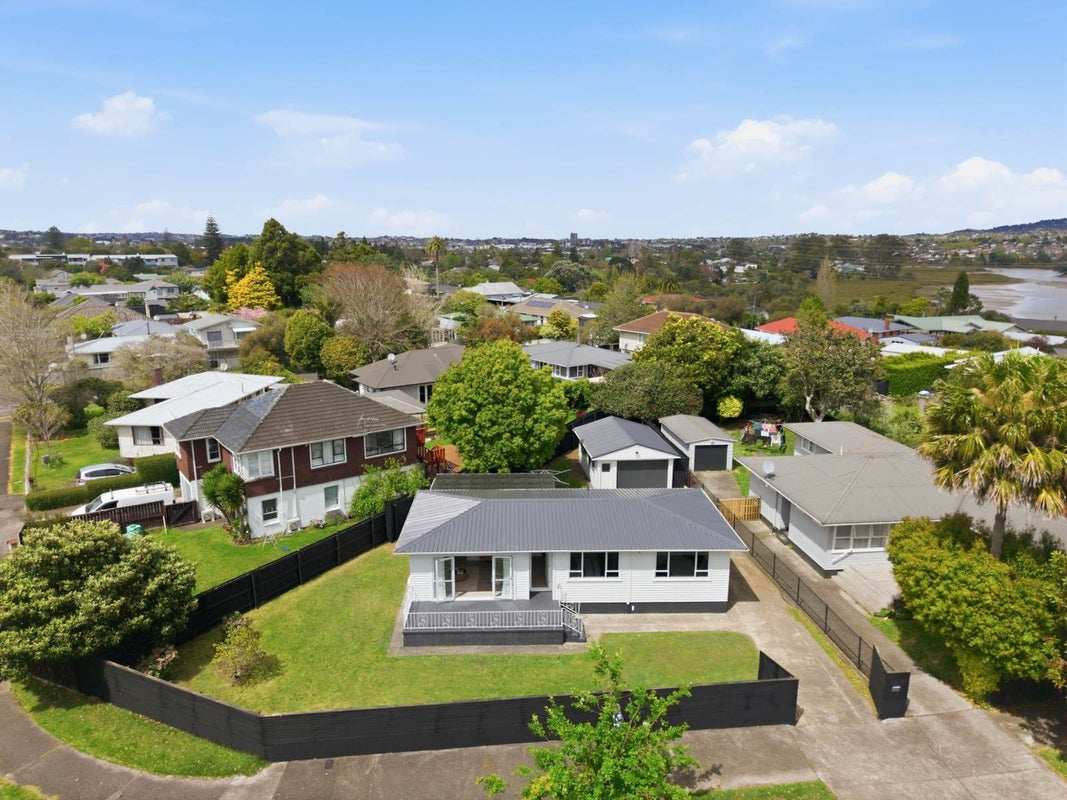 120 Avondale Road, Avondale, Auckland City, Auckland - Carousel 2