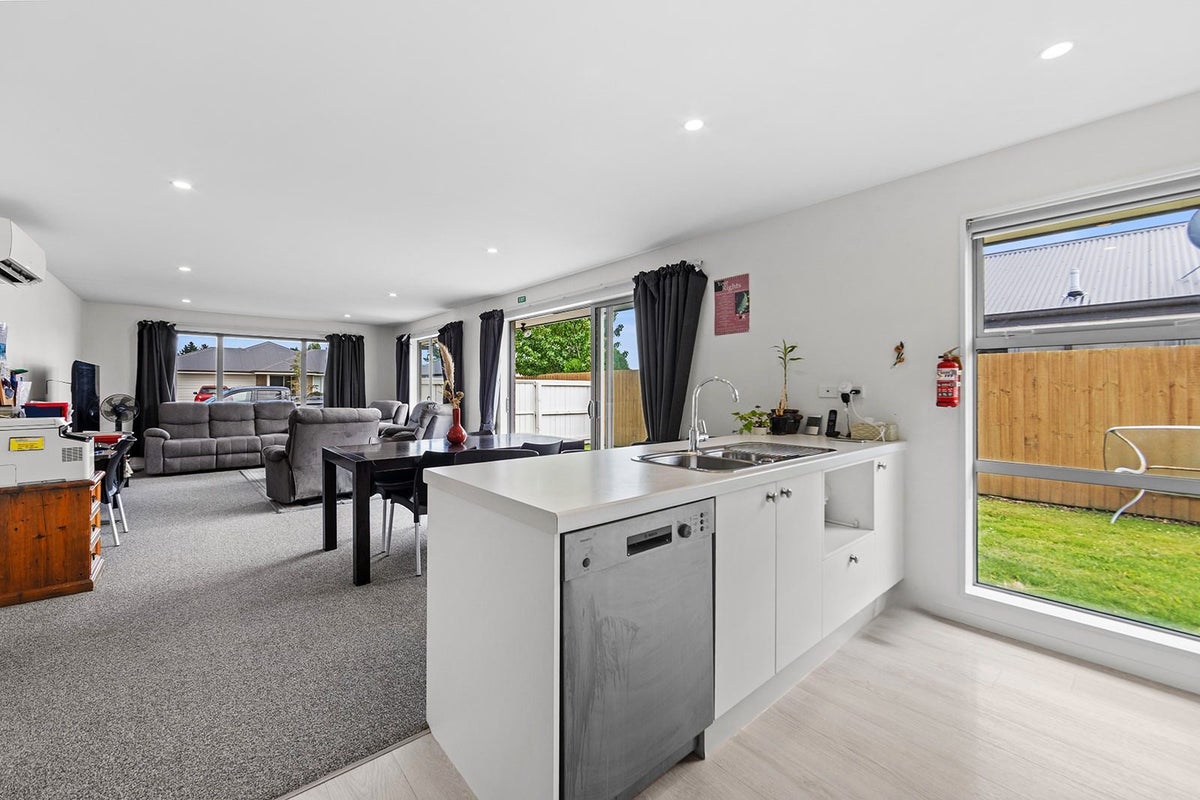 81 Georgina Street, Marshland, Christchurch - Carousel 2