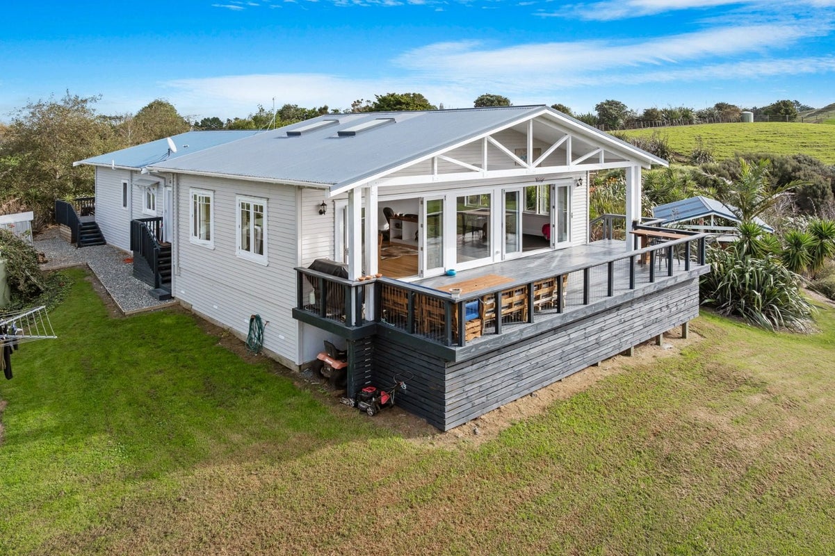 679 Silver Hill Road, Wellsford, Wellsford - Carousel 1