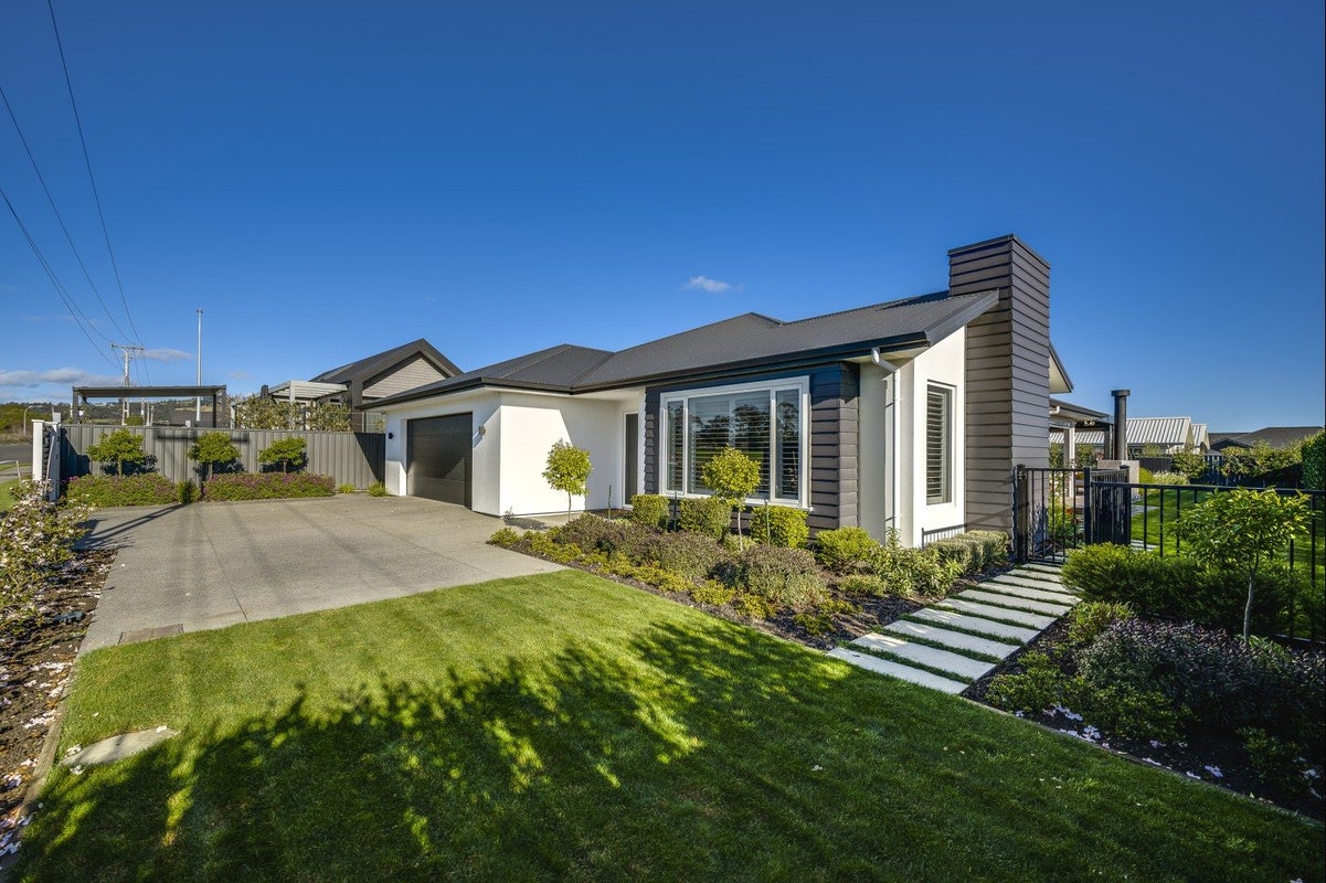 145 Arataki Road, Havelock North, Havelock North - Carousel 25
