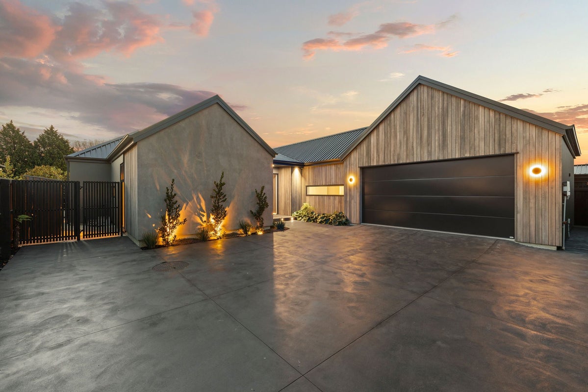 32 Walter Case Drive, Harewood, Christchurch - Carousel 32