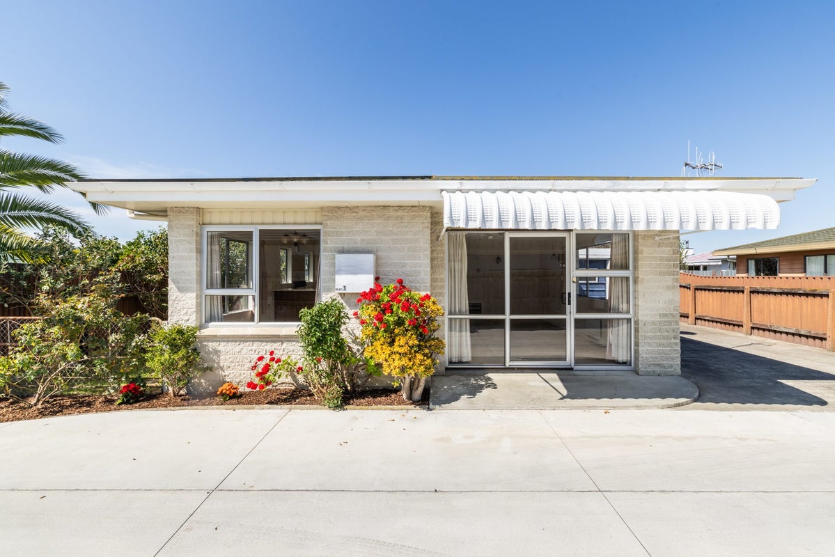 1/11 Gebbie Road, TARADALE, NAPIER - Carousel 1