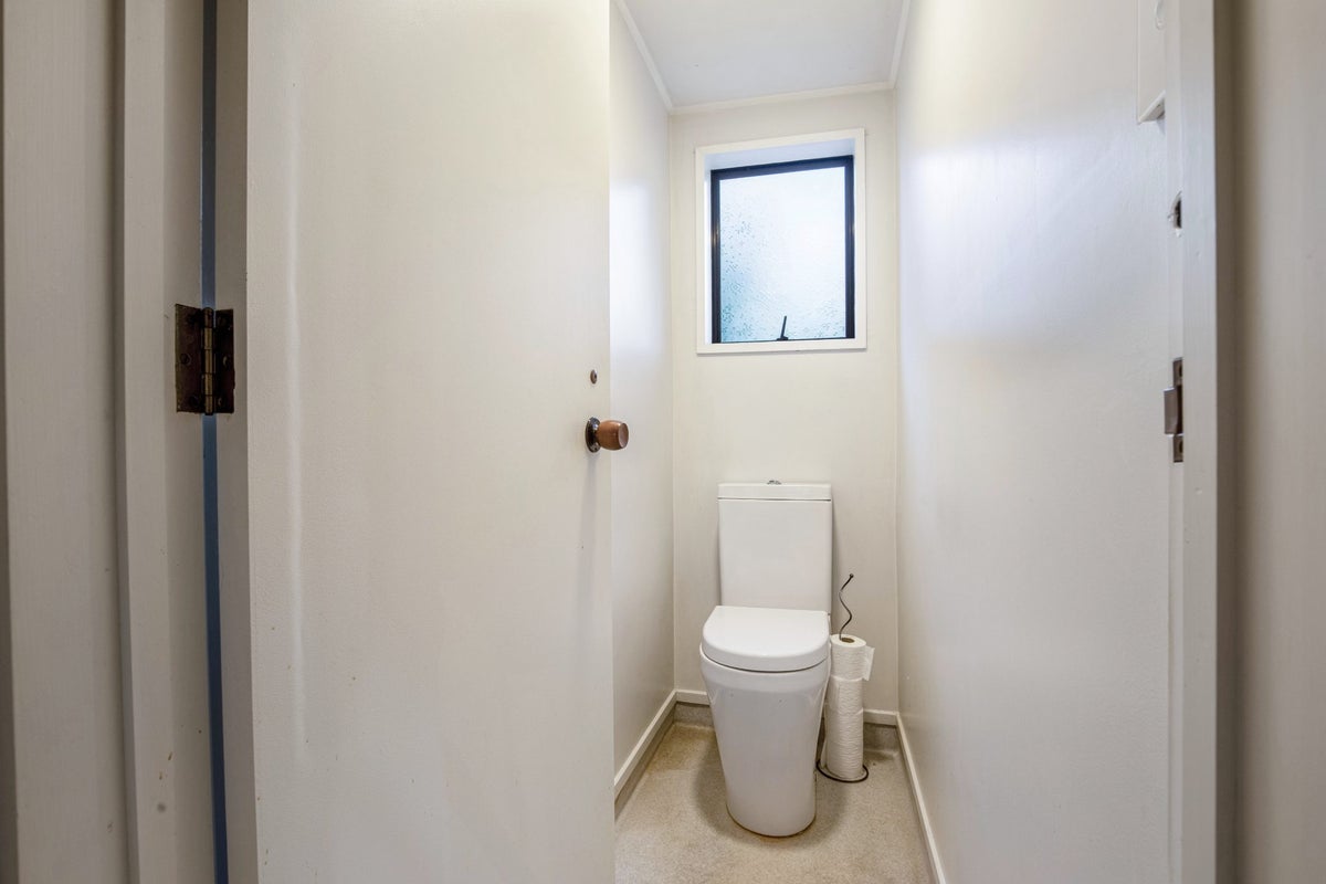 2/10 Nortons Road, Avonhead, Christchurch - Carousel 18
